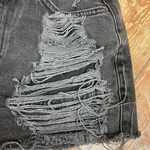 Topshop mom moto cut off shorts size 6 - Picture 3 of 7